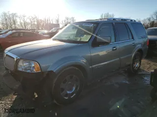 2006 Lincoln Navigator Luxury with VIN 5LMFU28586LJ09722, listed as a Copart auction lot 88889405 with 170,696 mi miles and Salvage Title. Bid and sale history available at carsss.com. Image 1.