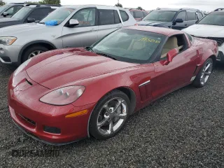 2011 Chevrolet Corvette Z16 Grand Sport 3LT z VIN 1G1YW2DW0B5106538, wystawiony jako Copart lot #74452584 z przebiegiem Nie podano mil oraz Nie do naprawy • Non repairable. Historia ofert i sprzedaży dostępna na DreamBid. Obrazek 1.