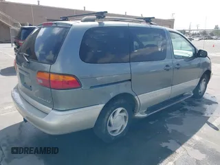 1998 Toyota Sienna LE с VIN 4T3ZF13C8WU033706, выставлен на аукционе IAAI как лот 42471688 с пробегом 187 774 миль миль и . История ставок и продаж доступна на DreamBid. Изображение 4.