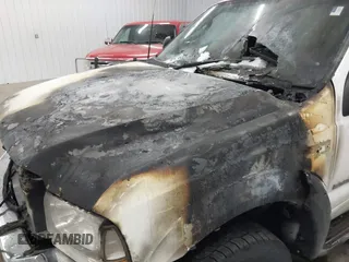 2003 Ford F-350 XL with VIN 1FTSX31P63EC69743, listed as a IAAI auction lot 41138368 with Not Provided miles and . Bid and sale history available at DreamBid. Image 12.