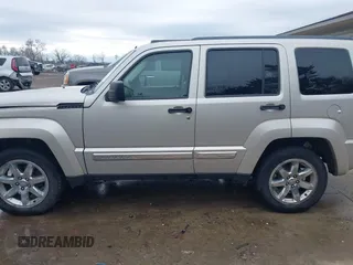 2008 Jeep Liberty Limited with VIN 1J8GN58K38W172334, listed as a IAAI auction lot 40914236 with 177,054 mi miles and . Bid and sale history available at carsss.com. Image 14.