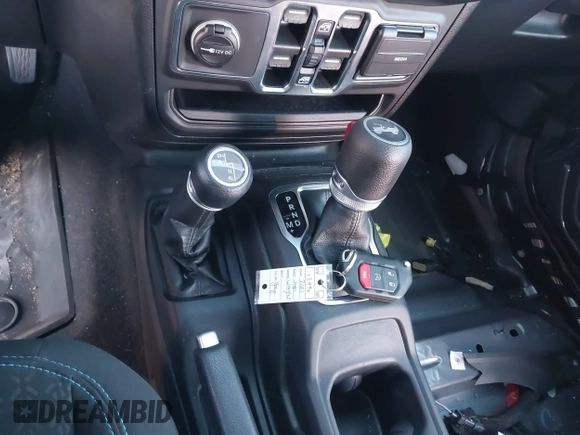 2021 Jeep Wrangler Unlimited Sport S z VIN 1C4HJXDG7MW583315, wystawiony jako IAAI lot #41827899 z przebiegiem 25 264 mil mil oraz . Historia ofert i sprzedaży dostępna na DreamBid. Obrazek 11.