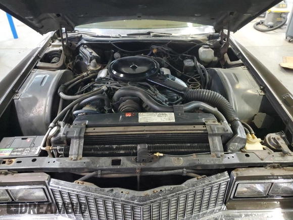 1976 Cadillac Eldorado z VIN 6L67S6Q235270, wystawiony jako Copart lot #80518554 z przebiegiem 4 944 mil mil oraz Szkoda całkowita • Salvage title. Historia ofert i sprzedaży dostępna na DreamBid. Obrazek 12.