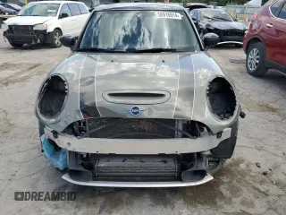 2020 MINI Hardtop 4 Door Cooper S z VIN WMWXU9C05L2L96631, wystawiony jako Copart lot #56916914 z przebiegiem 85 950 mil mil oraz Szkoda całkowita • Salvage title. Historia ofert i sprzedaży dostępna na DreamBid. Obrazek 5.