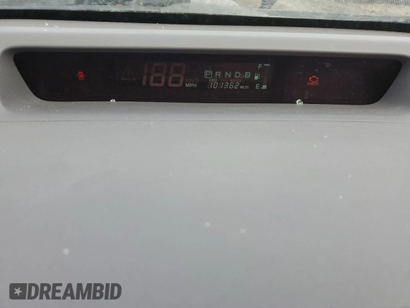 2001 Toyota Prius z VIN JT2BK12U410002739, wystawiony jako Copart lot #44279135 z przebiegiem 101 362 mil mil oraz Szkoda całkowita • Salvage title. Historia ofert i sprzedaży dostępna na DreamBid. Obrazek 9.