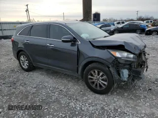 2019 Kia Sorento LX with VIN 5XYPG4A33KG523343, listed as a Copart auction lot 88931975 with 164,664 mi miles and Salvage Title. Bid and sale history available at carsss.com. Image 4.