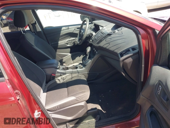 2015 Ford Escape S with VIN 1FMCU0F74FUA26457, listed as a IAAI auction lot 41992299 with 216,519 mi miles. Bid and sale history available at carsss.com. Image 5.