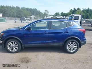 2019 Nissan Rogue Sport SV with VIN JN1BJ1CR5KW332573, listed as a IAAI auction lot 40221967 with 63,733 mi miles. Bid and sale history available at carsss.com. Image 15.