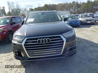 2017 Audi Q7 Prestige with VIN WA1VAAF75HD011877, listed as a IAAI auction lot 41751558 with 90,615 mi miles. Bid and sale history available at carsss.com. Image 12.