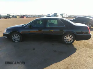 2006 Cadillac DTS w/1SC with VIN 1G6KD57Y06U177772, listed as a IAAI auction lot 41814013 with 190,076 mi miles. Bid and sale history available at carsss.com. Image 14.
