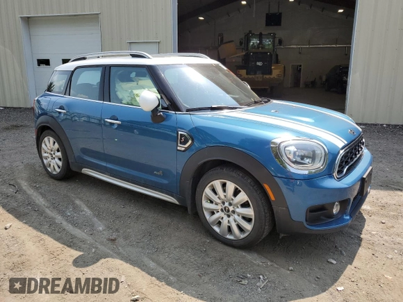 2017 MINI Countryman Cooper S with VIN WMZYT5C37H3B67384, listed as a Copart auction lot 66779114 with 0 mi miles and Salvage Title. Bid and sale history available at carsss.com. Image 4.