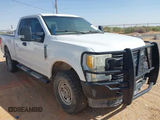 2017 Ford F-250 XLT с VIN 1FT7X2B69HEB92248, выставлен на аукционе IAAI как лот 42256809 с пробегом 128 110 миль миль и . История ставок и продаж доступна на DreamBid. Изображение 1.