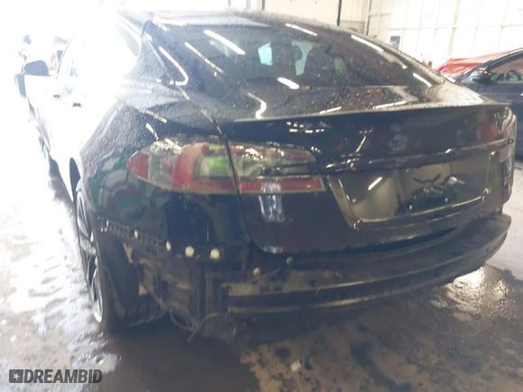 2021 Tesla Model S Plaid with VIN 5YJSA1E63MF433666, listed as a IAAI auction lot 41384955 with 31,760 mi miles. Bid and sale history available at carsss.com. Image 6.