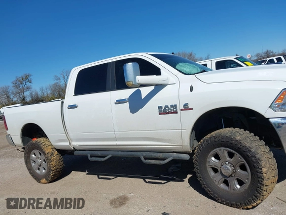 2018 Ram 2500 Big Horn with VIN 3C6UR5DLXJG316034, listed as a IAAI auction lot 41724813 with 84,547 mi miles. Bid and sale history available at carsss.com. Image 13.