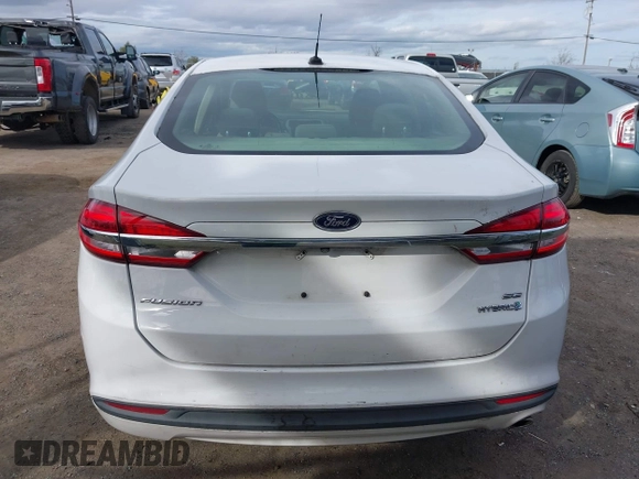 2018 Ford Fusion SE z VIN 3FA6P0LU5JR188171, wystawiony jako IAAI lot #41632358 z przebiegiem 73 677 mil mil oraz . Historia ofert i sprzedaży dostępna na DreamBid. Obrazek 16.