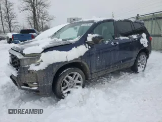 2025 Honda Passport EX-L z VIN 5FNYF8H55SB005439, wystawiony jako Copart lot #87375214 z przebiegiem 2575 mil mil oraz Szkody całkowita. Historia ofert i sprzedaży dostępna na DreamBid. Obrazek 1.