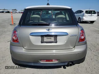 2011 MINI Hardtop with VIN WMWSU3C50BT182450, listed as a Copart auction lot 48638415 with 119,471 mi miles and Clean Title. Bid and sale history available at DreamBid. Image 6.