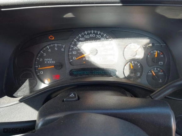 2007 Chevrolet Silverado 1500 Classic Work Truck with VIN 1GCEC14X77Z195563, listed as a IAAI auction lot 41816964 with 203,942 mi miles. Bid and sale history available at carsss.com. Image 7.