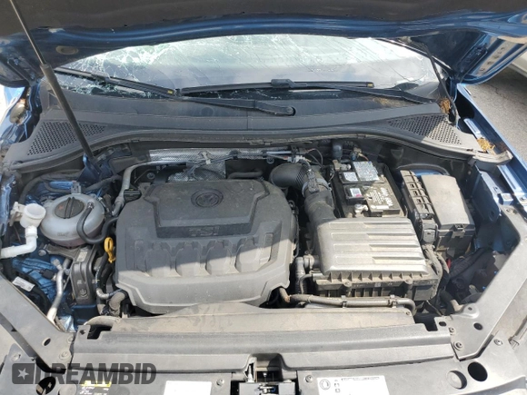 2018 Volkswagen Tiguan SEL with VIN 3VV3B7AX4JM006010, listed as a Copart auction lot 61416365 with 52,483 mi miles and Salvage title. Bid and sale history available at DreamBid. Image 12.
