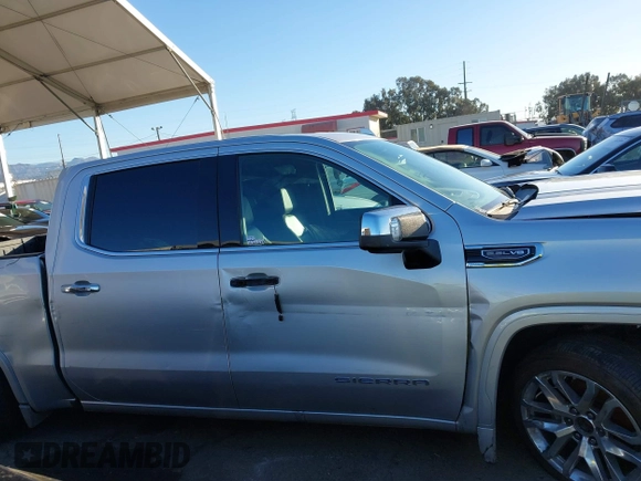 2019 GMC Sierra 1500 SLT z VIN 3GTP8DED8KG224724, wystawiony jako IAAI lot #41389124 z przebiegiem 118 106 mil mil oraz . Historia ofert i sprzedaży dostępna na DreamBid. Obrazek 14.