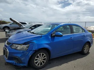 2017 Chevrolet Sonic LT z VIN 1G1JD5SH9H4107814, wystawiony jako Copart lot #77149834 z przebiegiem 97 774 mil mil oraz Nie do naprawy • Non repairable. Historia ofert i sprzedaży dostępna na DreamBid. Obrazek 1.