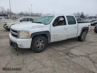2007 Chevrolet Silverado 1500 LTZ with VIN 2GCEK13M571690962, listed as a Copart auction lot 88044285 with 204,980 mi miles and Salvage Title. Bid and sale history available at carsss.com. Image 1.