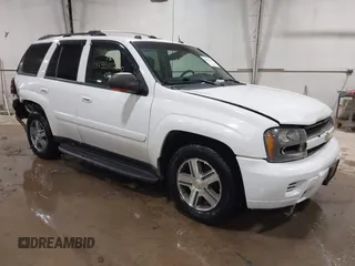 2005 Chevrolet TrailBlazer LT with VIN 1GNDT13S852227810, listed as a IAAI auction lot 41351120 with 163,407 mi miles and . Bid and sale history available at DreamBid. Image 1.
