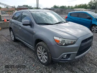 2011 Mitsubishi Outlander SE z VIN JA4AR4AU9BZ006097, wystawiony jako IAAI lot #42503829 z przebiegiem 246 320 mil mil oraz . Historia ofert i sprzedaży dostępna na DreamBid. Obrazek 1.