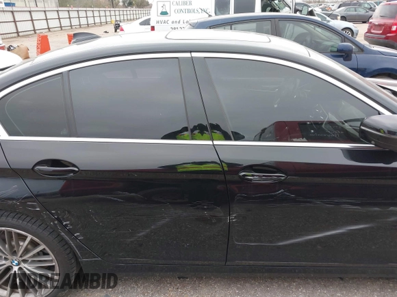 2020 BMW 5 Series 530i with VIN WBAJR3C09LWW65856, listed as a IAAI auction lot 41262226 with 55,943 mi miles and . Bid and sale history available at DreamBid. Image 13.