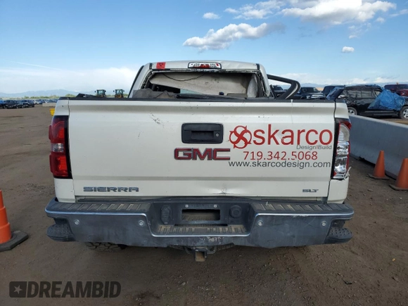 2014 GMC Sierra 1500 SLT z VIN 3GTU2VEC1EG283684, wystawiony jako Copart lot #57034185 z przebiegiem 161 659 mil mil oraz Szkoda całkowita • Salvage title. Historia ofert i sprzedaży dostępna na DreamBid. Obrazek 6.