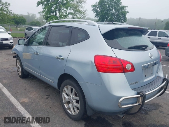 2011 Nissan Rogue SV z VIN JN8AS5MV7BW263575, wystawiony jako IAAI lot #42284471 z przebiegiem 101 313 mil mil oraz . Historia ofert i sprzedaży dostępna na DreamBid. Obrazek 3.