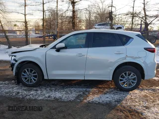 2025 Mazda CX-5 2.5 S Preferred Package with VIN JM3KFBCL4S0539997, listed as a IAAI auction lot 41397272 with 3,421 mi miles. Bid and sale history available at carsss.com. Image 13.