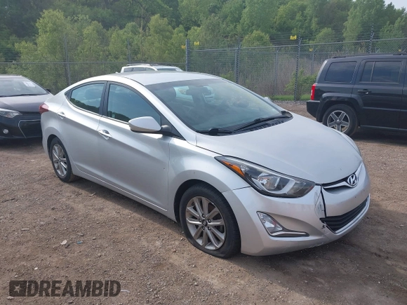 2016 Hyundai Elantra SE z VIN 5NPDH4AE1GH727236, wystawiony jako IAAI lot #39440992 z przebiegiem 76 917 mil mil oraz . Historia ofert i sprzedaży dostępna na DreamBid. Obrazek 1.
