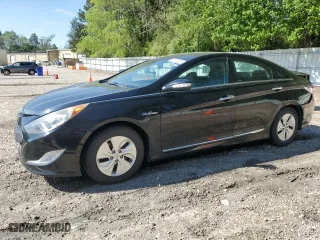 2013 Hyundai Sonata Hybrid with VIN KMHEC4A40DA096181, listed as a Copart auction lot 52573015 with 141,864 mi miles and Salvage Title. Bid and sale history available at carsss.com. Image 1.
