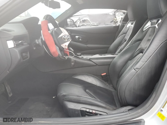 2021 Toyota GR Supra 3.0 with VIN WZ1DB0C0XMW039660, listed as a Copart auction lot 86909354 with 30,272 mi miles and Salvage Title. Bid and sale history available at carsss.com. Image 7.