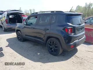 2016 Jeep Renegade Latitude with VIN ZACCJBBT0GPD04026, listed as a IAAI auction lot 42012920 with 182,076 mi miles. Bid and sale history available at carsss.com. Image 3.