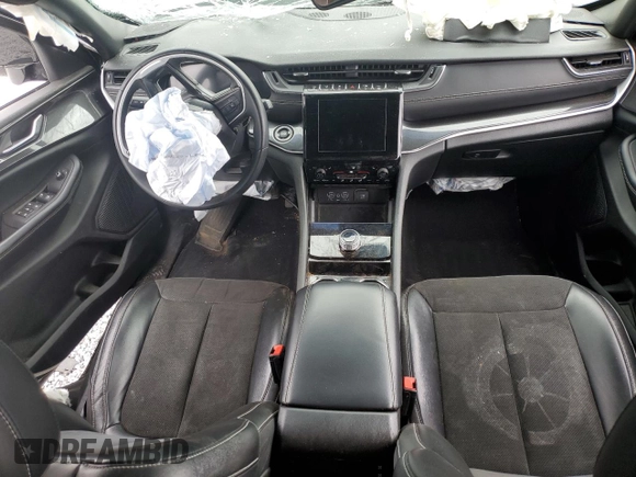 2023 Jeep Grand Cherokee Altitude z VIN 1C4RJKAG1P8808056, wystawiony jako Copart lot #54924315 z przebiegiem Nie podano mil oraz Szkoda całkowita • Salvage title. Historia ofert i sprzedaży dostępna na DreamBid. Obrazek 8.