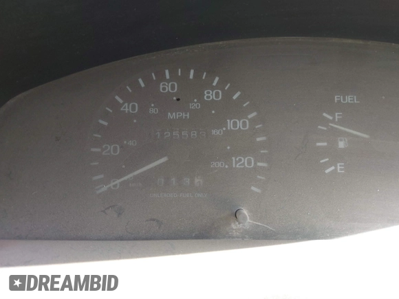 1997 Nissan Sentra XE z VIN 3N1AB41D5VL026257, wystawiony jako IAAI lot #41286097 z przebiegiem 125 583 mil mil oraz . Historia ofert i sprzedaży dostępna na DreamBid. Obrazek 7.