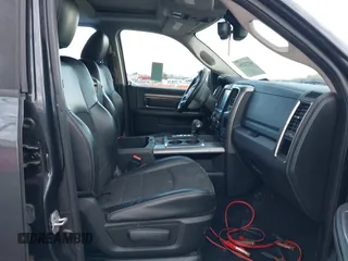 2013 Ram 1500 Sport z VIN 1C6RR7HT2DS675709, wystawiony jako IAAI lot #41272293 z przebiegiem 153 006 mil mil oraz . Historia ofert i sprzedaży dostępna na DreamBid. Obrazek 5.