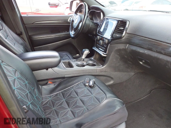 2020 Jeep Grand Cherokee Altitude z VIN 1C4RJFAG9LC157516, wystawiony jako IAAI lot #41796424 z przebiegiem 85 720 mil mil oraz . Historia ofert i sprzedaży dostępna na DreamBid. Obrazek 5.