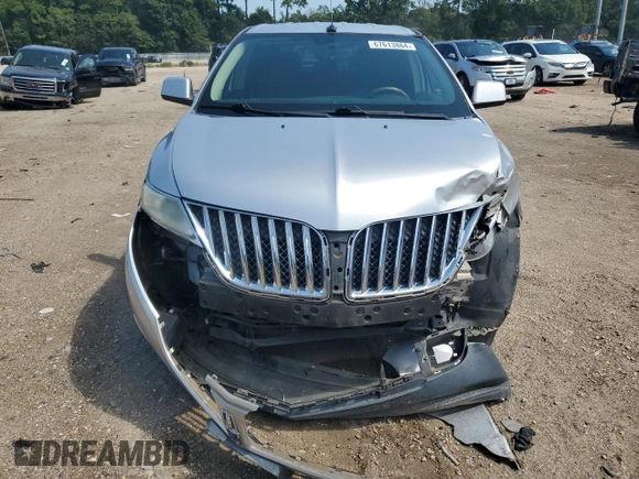 2011 Lincoln MKX with VIN 2LMDJ6JK0BBJ05933, listed as a Copart auction lot 88883465 with 236,069 mi miles and Salvage Title. Bid and sale history available at carsss.com. Image 5.