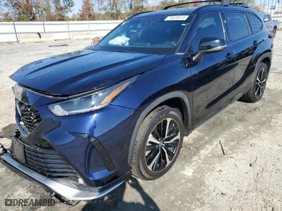 2021 Toyota Highlander XSE with VIN 5TDLZRBH0MS086830, listed as a Copart auction lot 81583714 with 61,644 mi miles and Salvage Title. Bid and sale history available at carsss.com. Image 9.