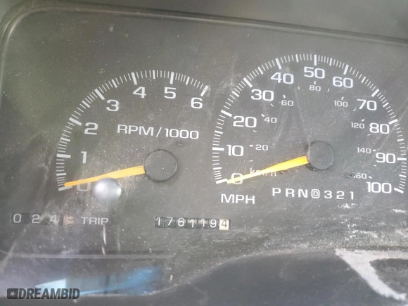 1999 GMC Sierra Classic 1500 with VIN 1GTEC19R1XR510643, listed as a Copart auction lot 47965215 with 176119 miles and Salvage Title. Bid and sale history available at carsss.com. Image 9.