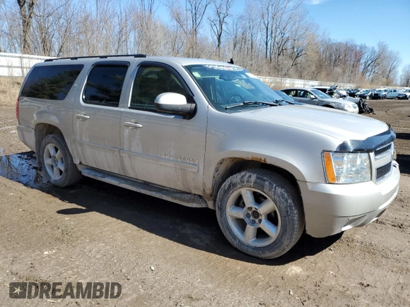 2007 Chevrolet Suburban LTZ with VIN 1GNFK163X7R422799, listed as a Copart auction lot 49281675 with 230,916 mi miles and Clean Title. Bid and sale history available at carsss.com. Image 4.