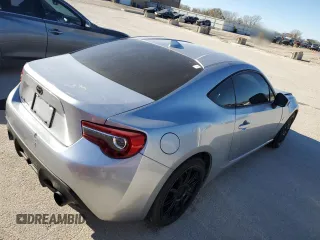2018 Toyota 86 with VIN JF1ZNAA13J8701582, listed as a Copart auction lot 81710804 with 79,458 mi miles and Salvage Title. Bid and sale history available at carsss.com. Image 3.