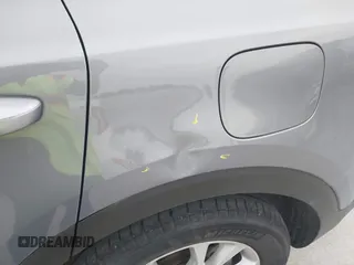 2022 Kia Telluride LX z VIN 5XYP2DHC5NG209265, wystawiony jako IAAI lot #42376957 z przebiegiem 51 615 mil mil oraz . Historia ofert i sprzedaży dostępna na DreamBid. Obrazek 20.