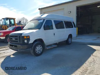 2011 Ford E-Series Commercial z VIN 1FTNS2EL0BDA22347, wystawiony jako IAAI lot #41641124 z przebiegiem 297 466 mil mil oraz . Historia ofert i sprzedaży dostępna na DreamBid. Obrazek 2.