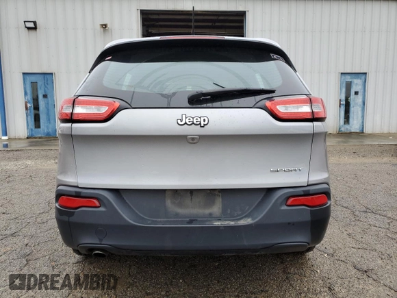 2015 Jeep Cherokee Sport с VIN 1C4PJLABXFW642941, выставлен на аукционе Copart как лот 58426695 с пробегом 134 210 миль миль и Списание • Salvage title. История ставок и продаж доступна на DreamBid. Изображение 6.