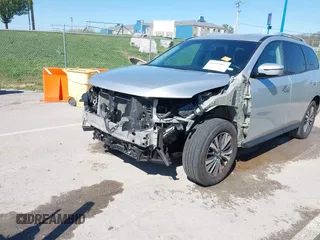 2017 Nissan Pathfinder S with VIN 5N1DR2MN1HC673409, listed as a IAAI auction lot 41992057 with 132,562 mi miles and . Bid and sale history available at DreamBid. Image 6.