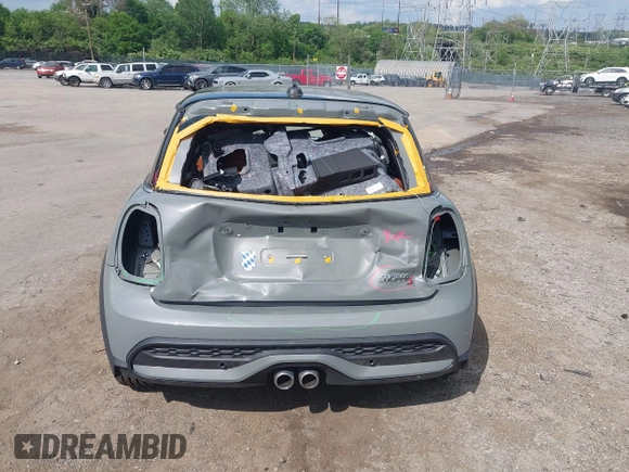 2022 MINI Hardtop Cooper S with VIN WMW53DH06N2R68444, listed as a IAAI auction lot 42201942 with 45,275 mi miles and . Bid and sale history available at DreamBid. Image 16.